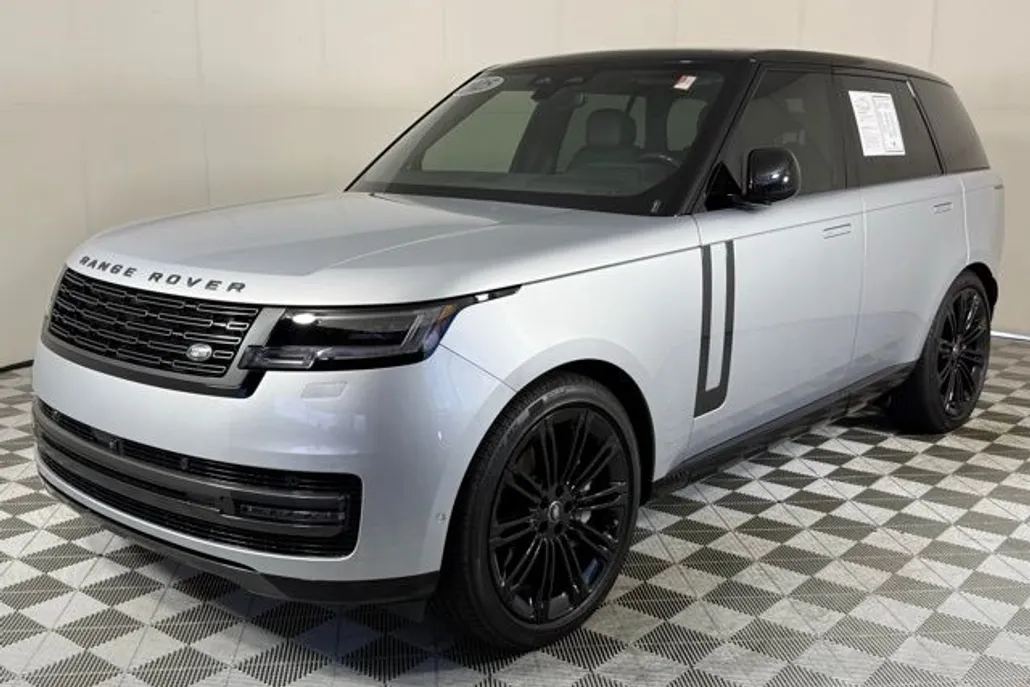 2025 Land Rover Range Rover SE photo 1