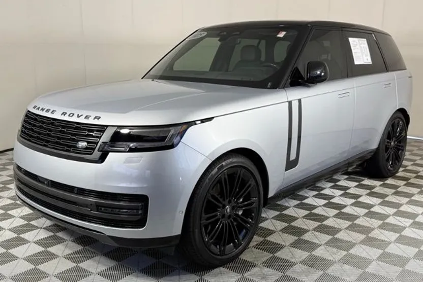 2025 Land Rover Range Rover SE photo 1