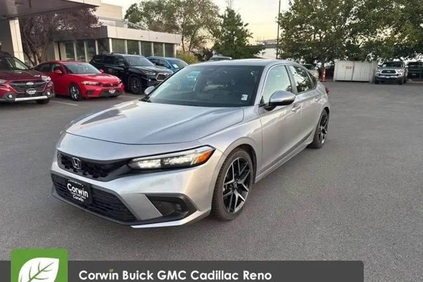 2022 Honda Civic Hatchback Sport Touring photo 1
