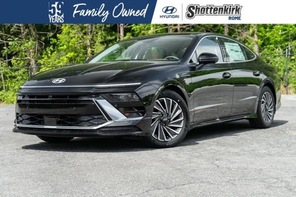 2025 Hyundai Sonata Hybrid Limited photo 1