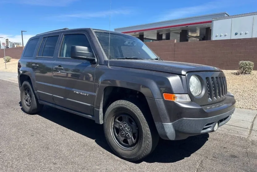 2016 Jeep Patriot Sport photo 1