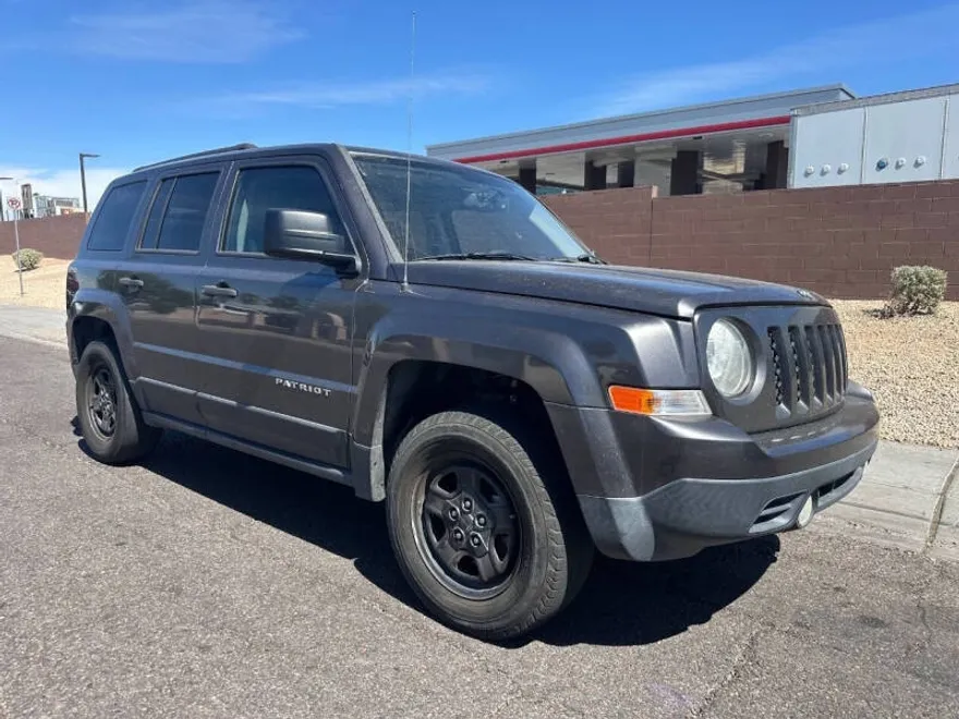 2016 Jeep Patriot Sport photo 1