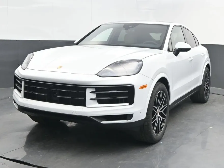 2025 Porsche Cayenne Coupe photo 1