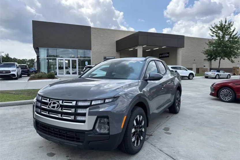 2026 Hyundai Santa Cruz SEL photo 1