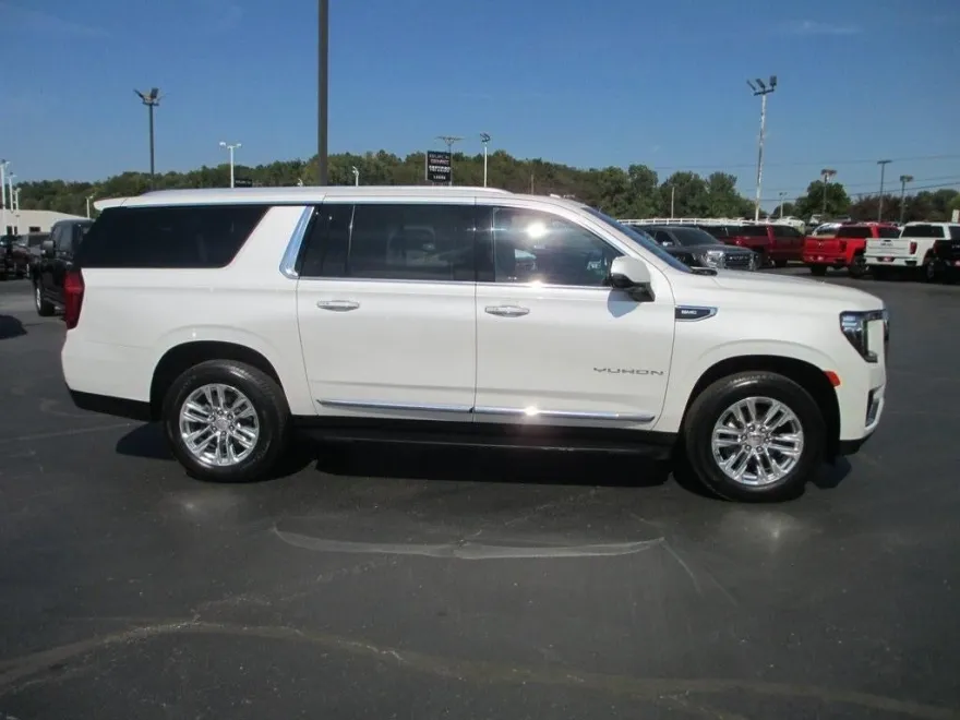 2021 Gmc Yukon XL SLT photo 1