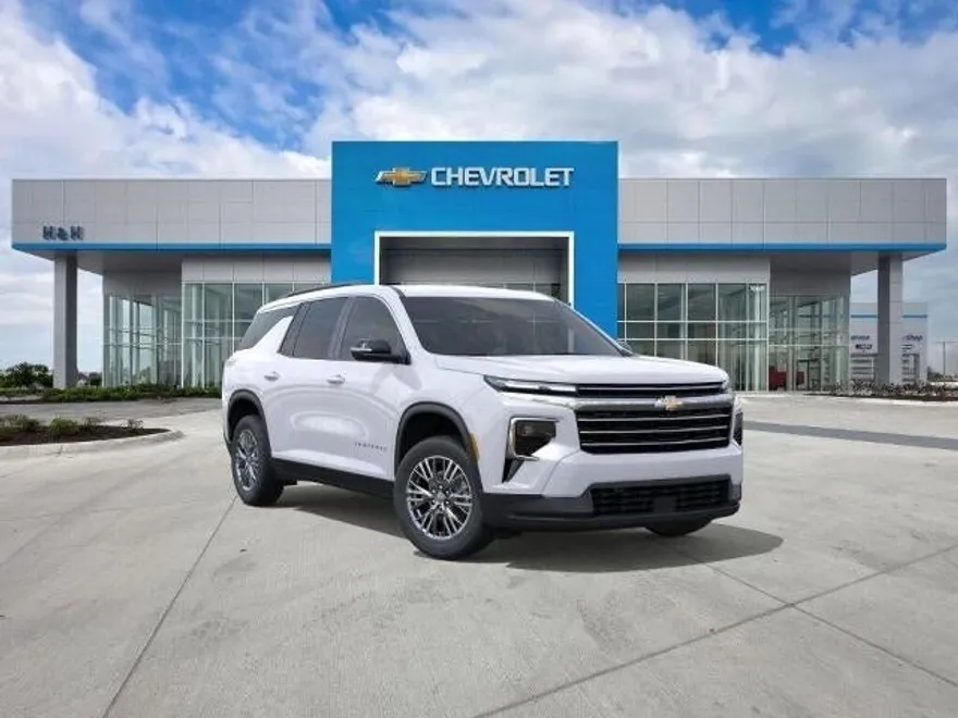 2025 Chevrolet Traverse photo 1