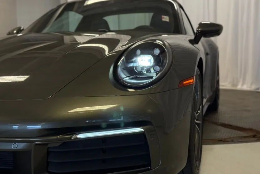 2022 Porsche 911 Targa 4S photo 1