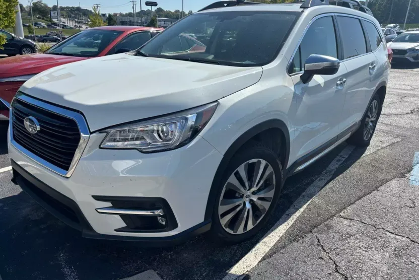 2022 Subaru Ascent Touring photo 1