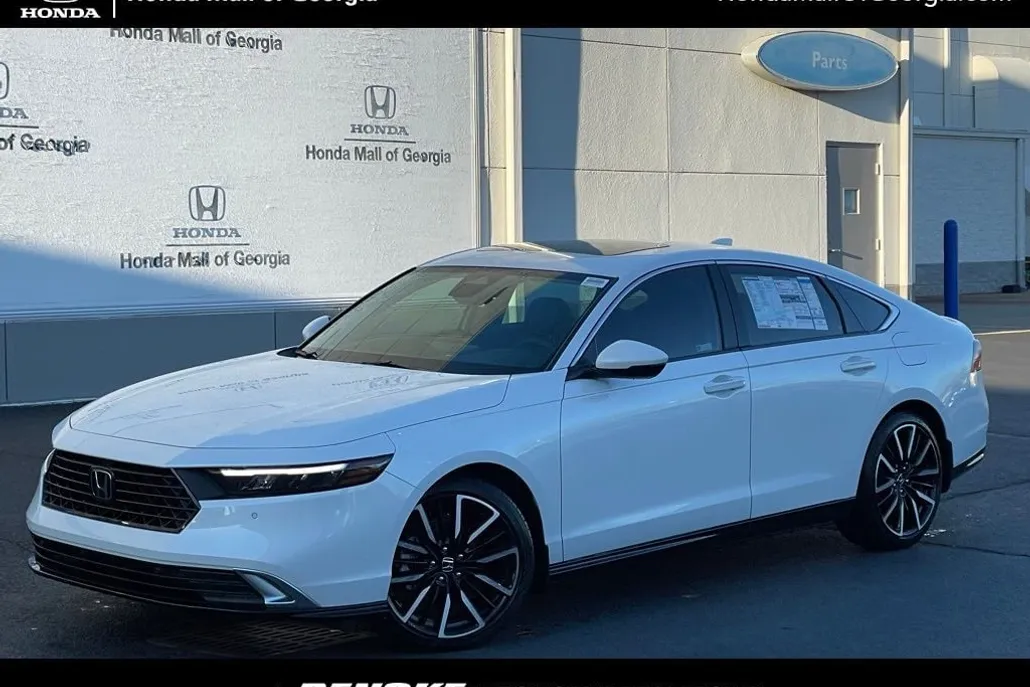 2025 Honda Accord Hybrid Touring photo 1