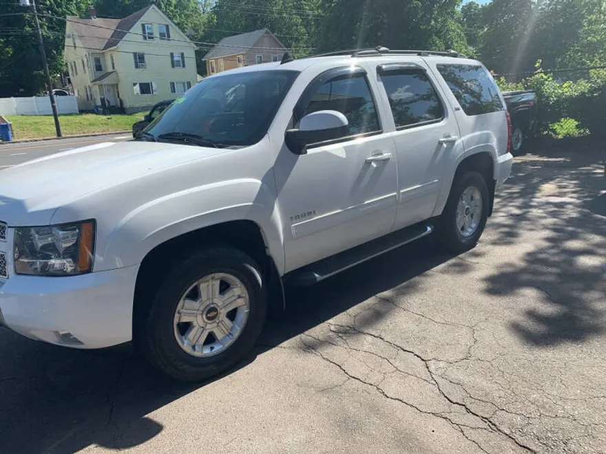 2013 Chevrolet Tahoe LT photo 1