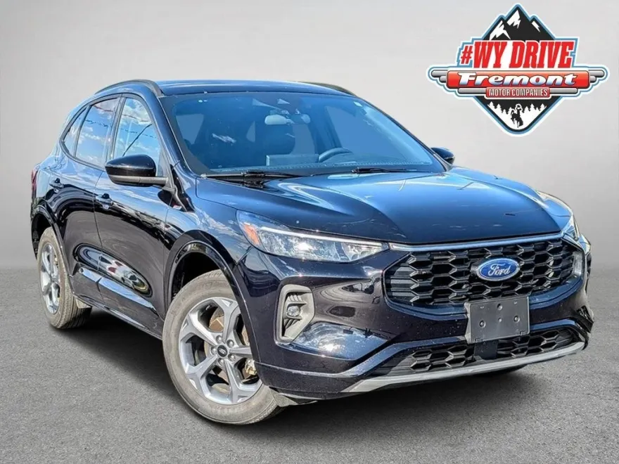 2023 Ford Escape ST-Line Select photo 1