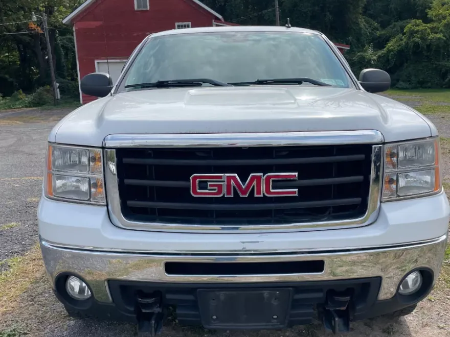 2011 Gmc Sierra 1500 SLE photo 1