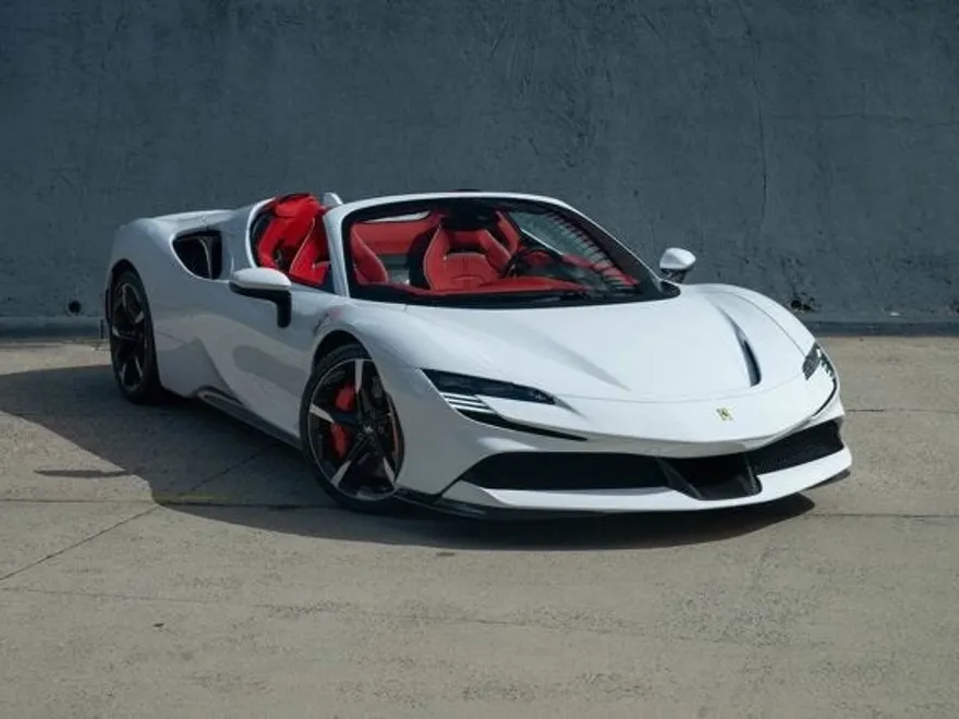 2023 Ferrari SF90 Spider Base photo 1
