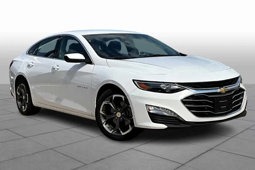 2023 Chevrolet Malibu 1LT photo 1