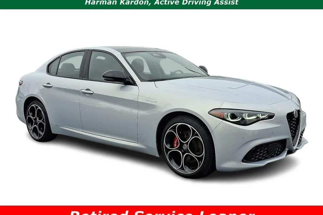 2025 Alfa Romeo Giulia photo 1