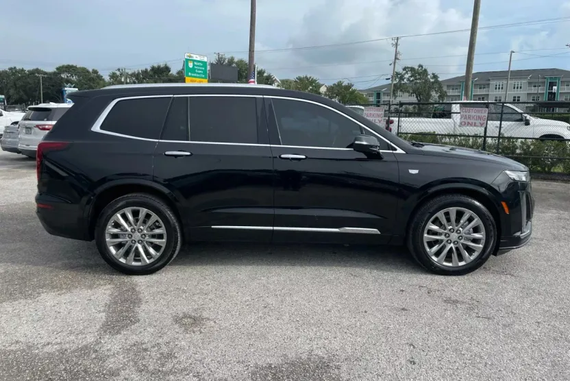 2021 Cadillac XT6 Premium Luxury photo 1