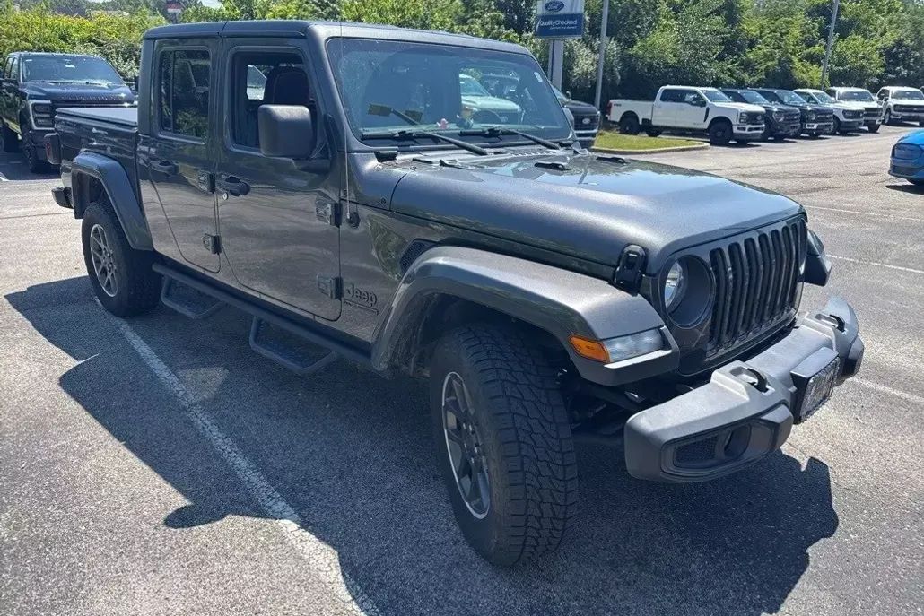 2021 Jeep Gladiator Sport photo 1