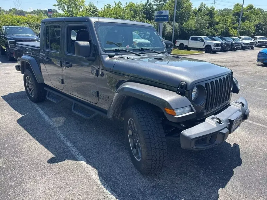 2021 Jeep Gladiator Sport photo 1