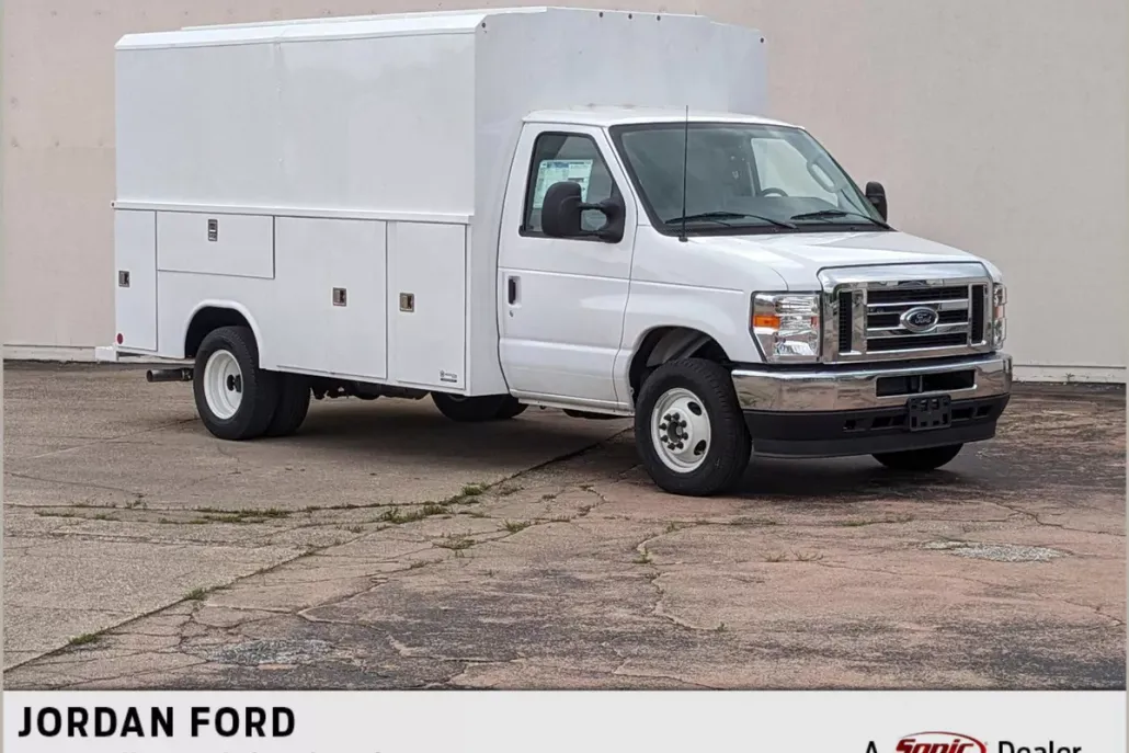 2024 Ford E-350 Base photo 1