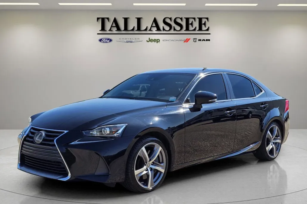 2017 Lexus IS 200t photo 1
