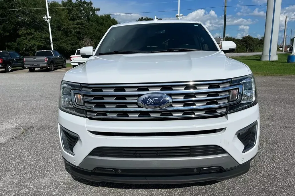 2019 Ford Expedition Limited photo 1