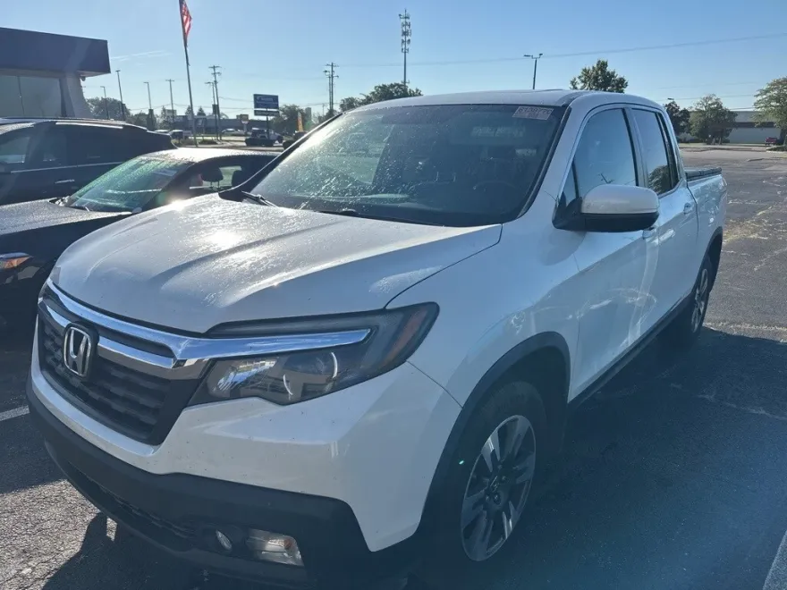 2019 Honda Ridgeline RTL-T photo 1