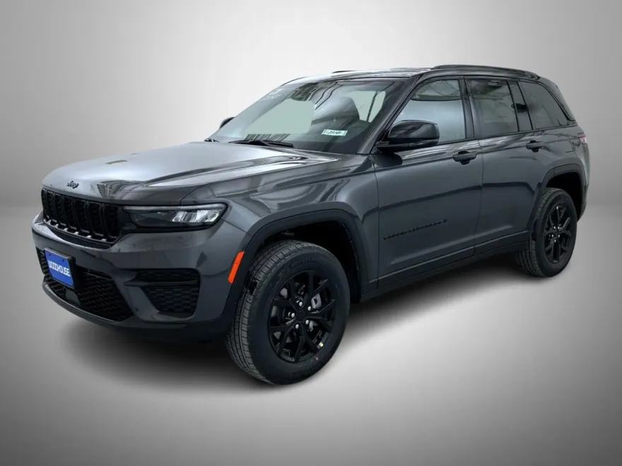 2025 Jeep Grand Cherokee Laredo photo 1