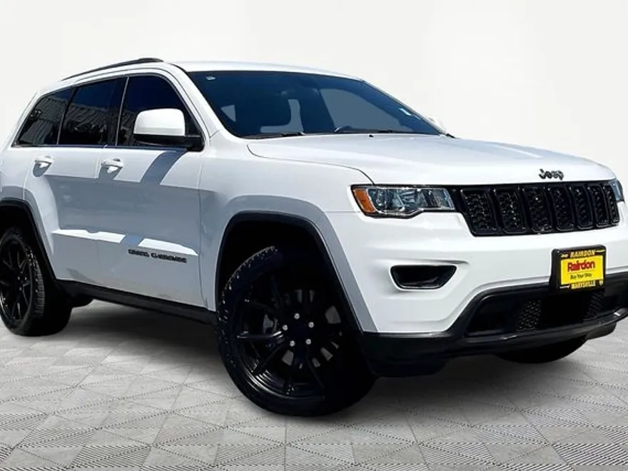 2021 Jeep Grand Cherokee Laredo X photo 1