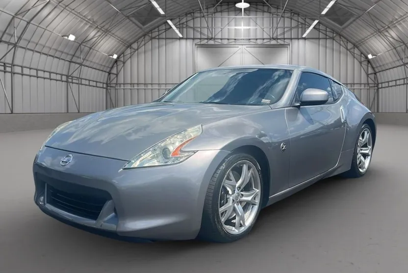 2009 Nissan 370Z Touring photo 1