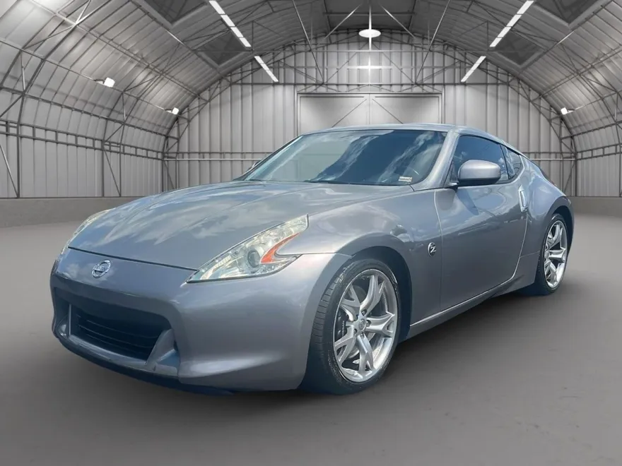 2009 Nissan 370Z Touring photo 1