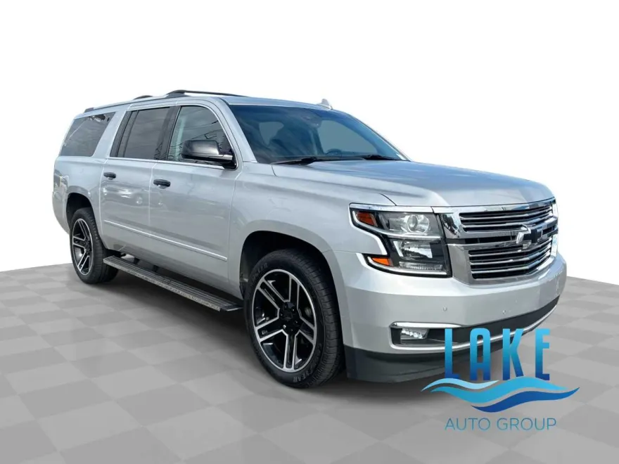 2020 Chevrolet Suburban Premier photo 1