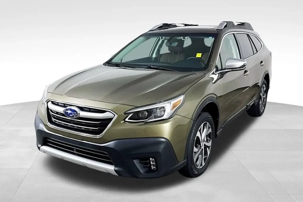 2022 Subaru Outback Touring photo 1