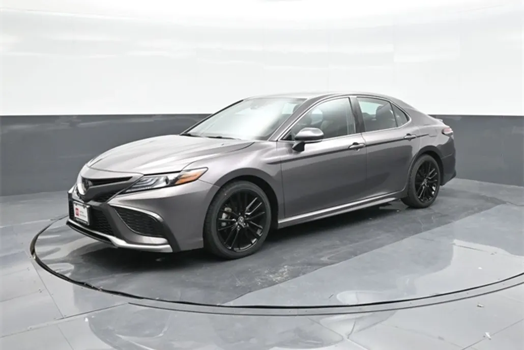 2023 Toyota Camry XSE photo 1