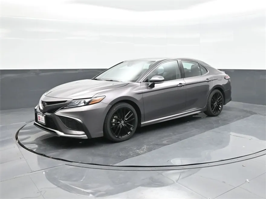 2023 Toyota Camry XSE photo 1