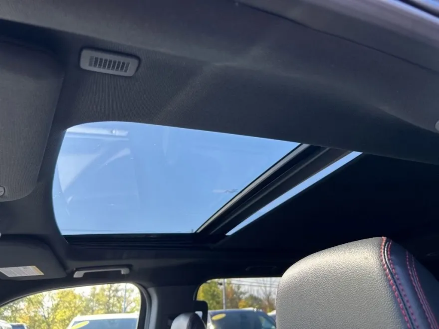 2023 Ford Expedition Limited photo 1