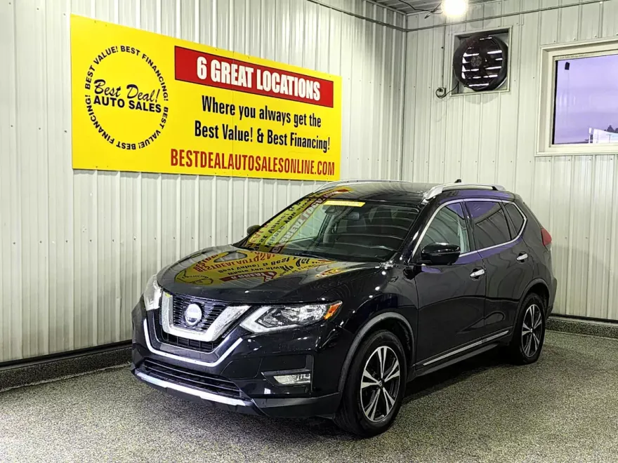 2018 Nissan Rogue SV AWD photo 1
