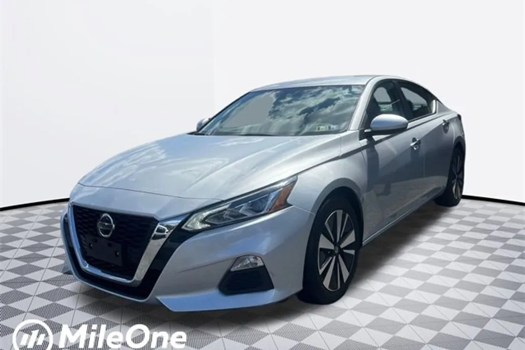 2022 Nissan Altima 2.5 SV photo 1