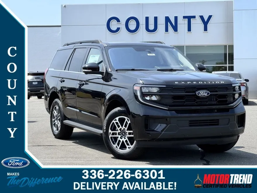 2025 Ford Expedition photo 1