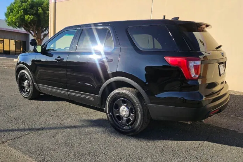 2017 Ford Explorer photo 1