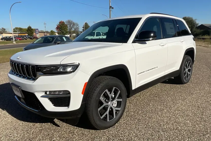 2025 Jeep Grand Cherokee Limited photo 1