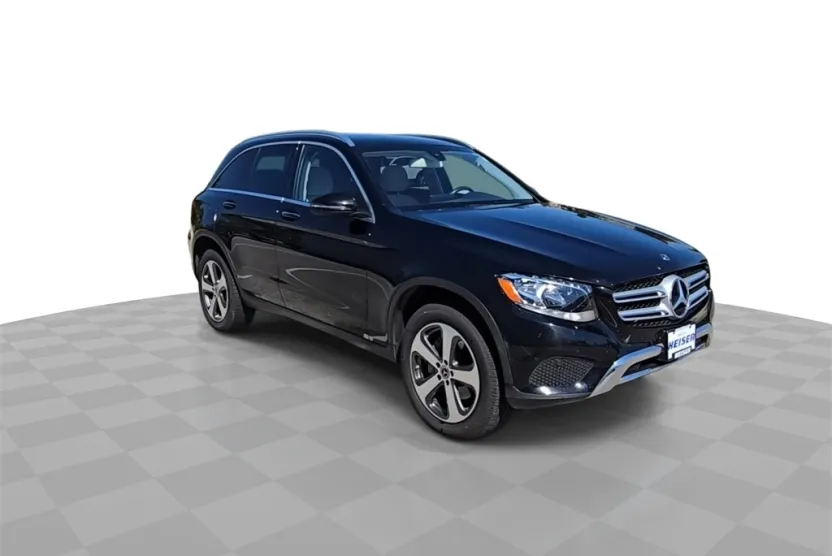 2018 Mercedes Benz GLC 300 4MATIC photo 1