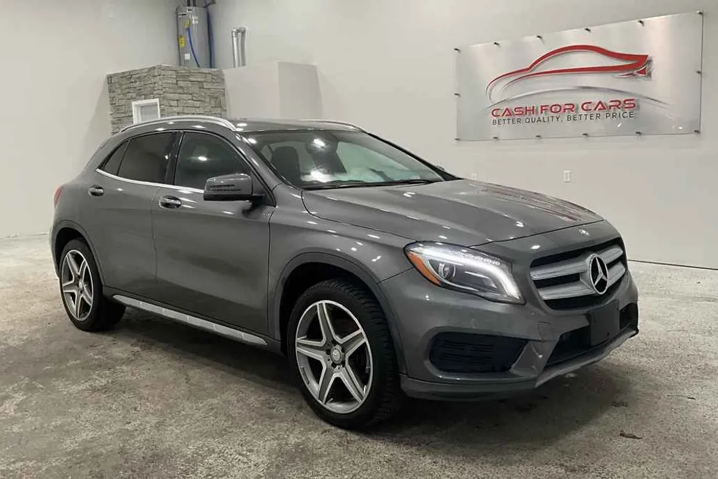 2015 Mercedes Benz GLA 250 4MATIC photo 1