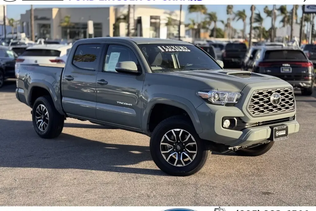 2023 Toyota Tacoma TRD Sport V6 4x4 photo 1