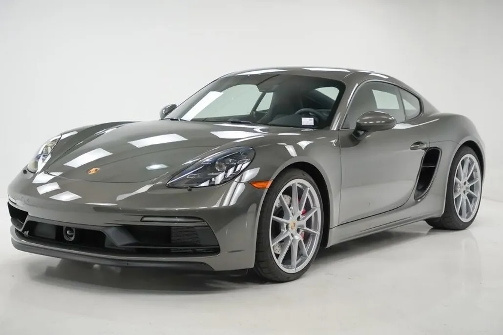 2025 Porsche Cayman GTS 4.0 photo 1