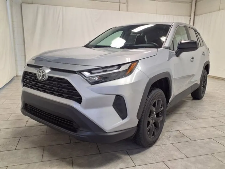 2025 Toyota RAV4 LE photo 1
