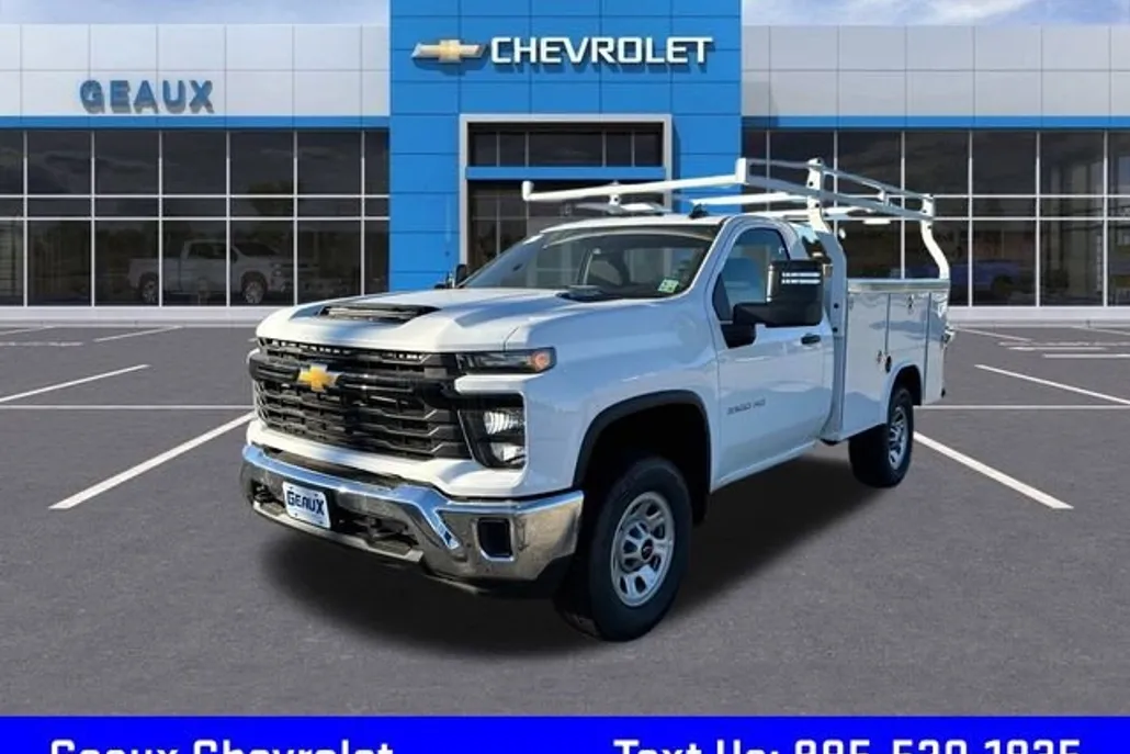 2024 Chevrolet Silverado 3500HD photo 1