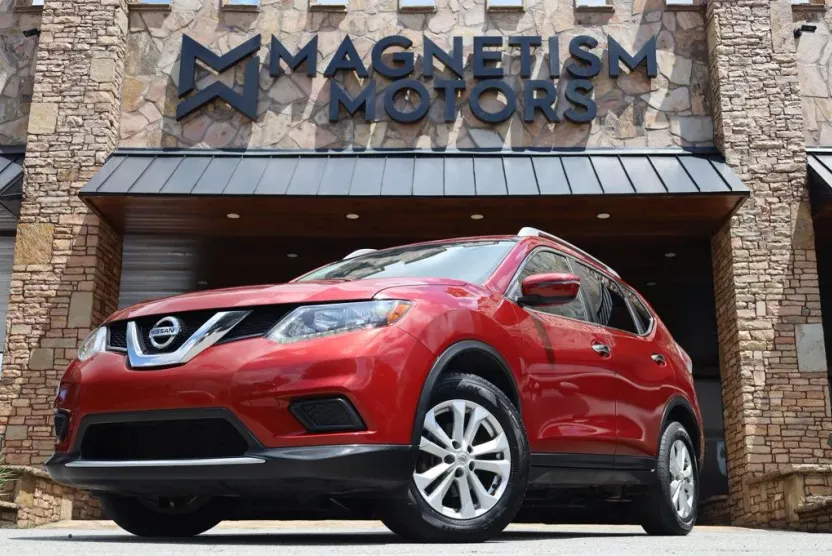 2016 Nissan Rogue SV photo 1