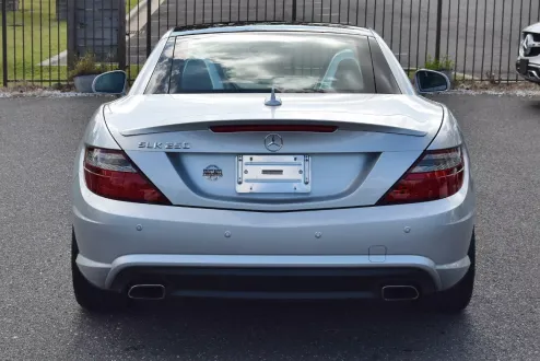 2015 Mercedes Benz SLK 250 photo 3