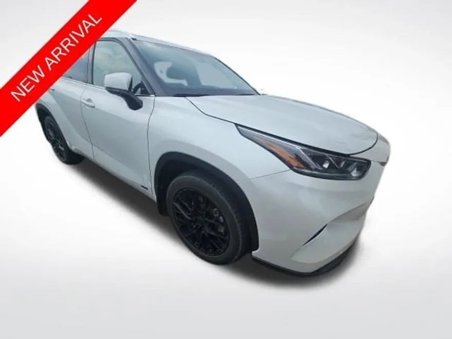 2023 Toyota Highlander Hybrid Limited photo 1