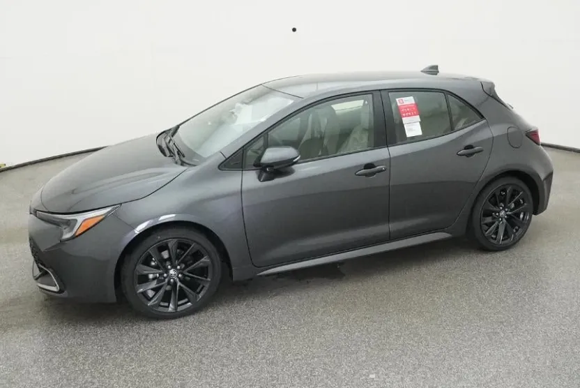 2025 Toyota Corolla XSE photo 1